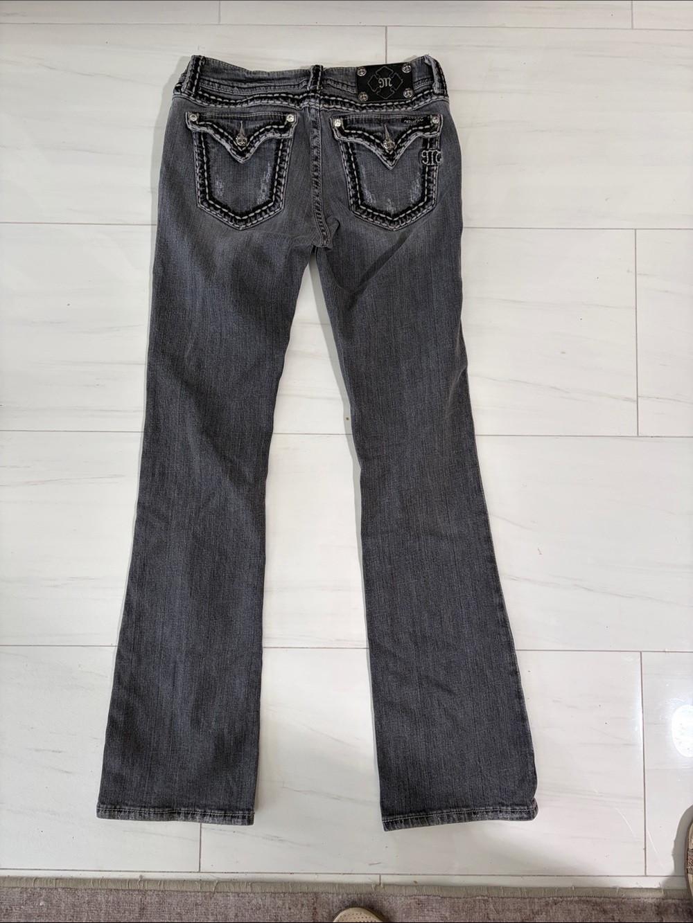 Miss Me Buckle Women's Washed Gray Bootcut Jeans with Contrast Stitching size 29 - Picture 5 of 10